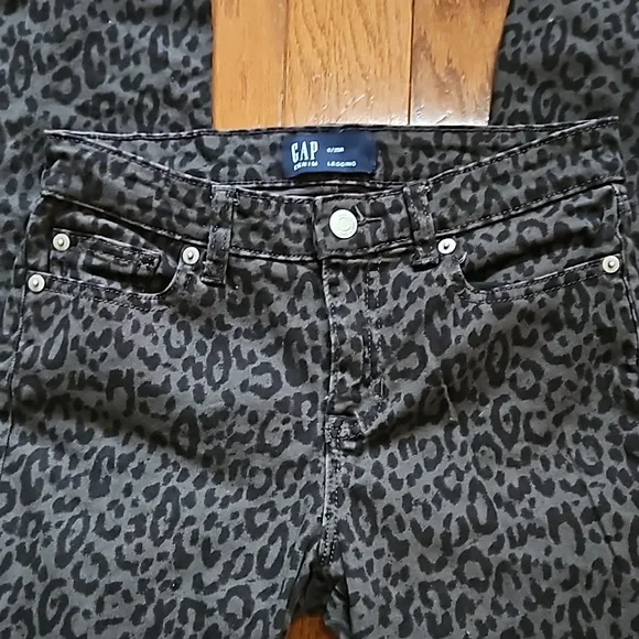 GAP Black and Grey Leopard Print Jeggings - Picture 2 of 5
